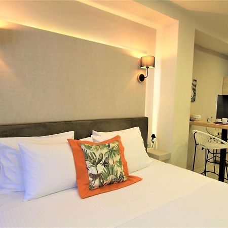 Aiolos Apartments Ermou 64 2Nd Floor Suites เอเธนส์ ภายนอก รูปภาพ