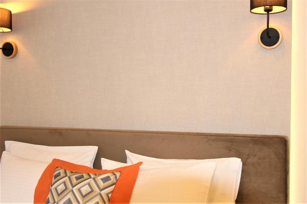 Aiolos Apartments Ermou 64 2Nd Floor Suites เอเธนส์ ภายนอก รูปภาพ