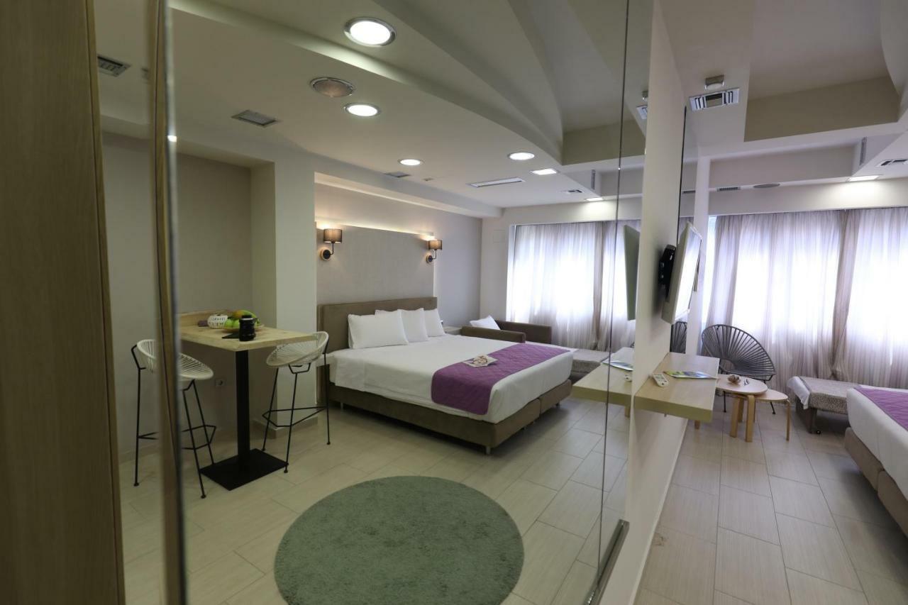 Aiolos Apartments Ermou 64 2Nd Floor Suites เอเธนส์ ภายนอก รูปภาพ